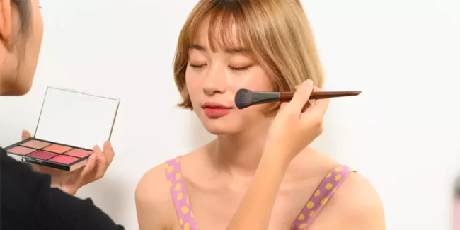 Mengenal Apa Itu Asisten MUA Makeup Artis