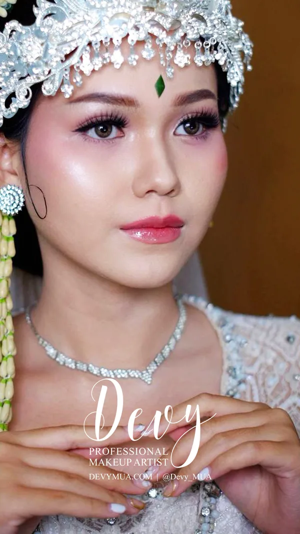 Makeup Adat Sunda Pengantin Dengan Riasan Tradisional Elegan di Jakarta Selatan