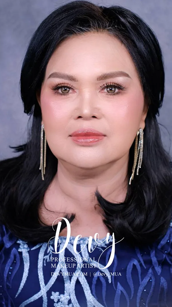 Makeup Mature Elegan untuk Wanita Dewasa Dengan Hasil Profesional di Jakarta Barat